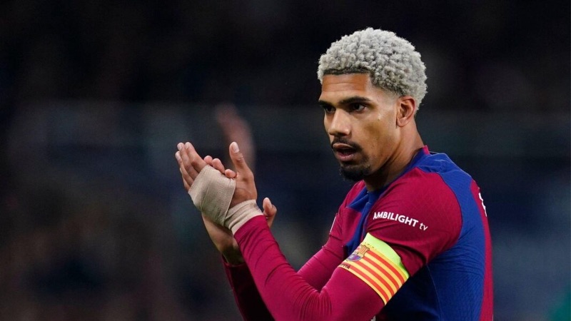 Thậm chí còn được nhận đặc ân lớn tại Barca Thậm chí còn được nhận đặc ân lớn tại Barca