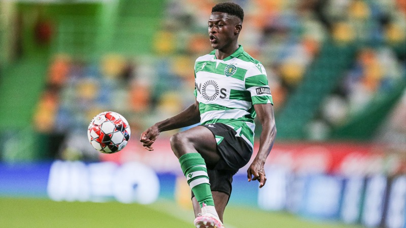 Nuno Mendes là tài năng lớn của Sporting Lisbon Nuno Mendes là tài năng lớn của Sporting Lisbon